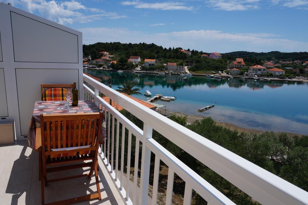 Apartments Ivona Lumbarda Rom bilde