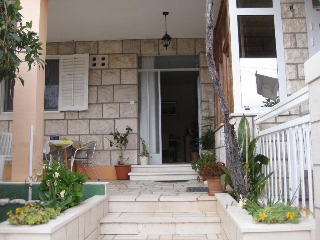 Apartments Ivona Lumbarda Rom bilde