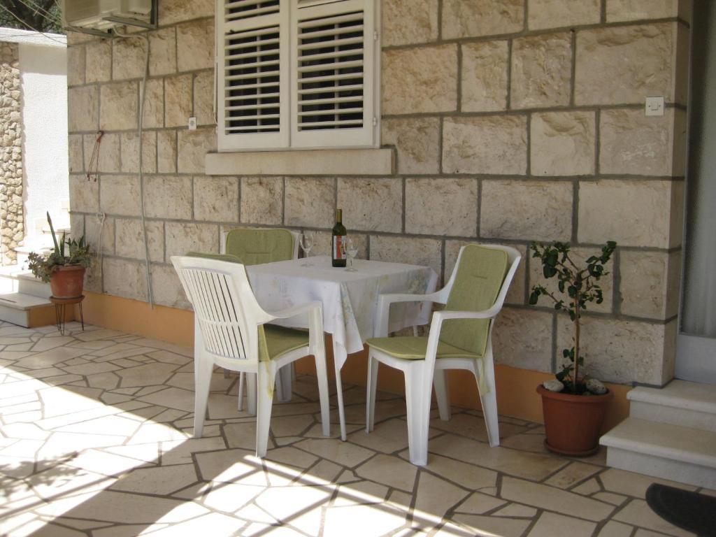 Apartments Ivona Lumbarda Rom bilde