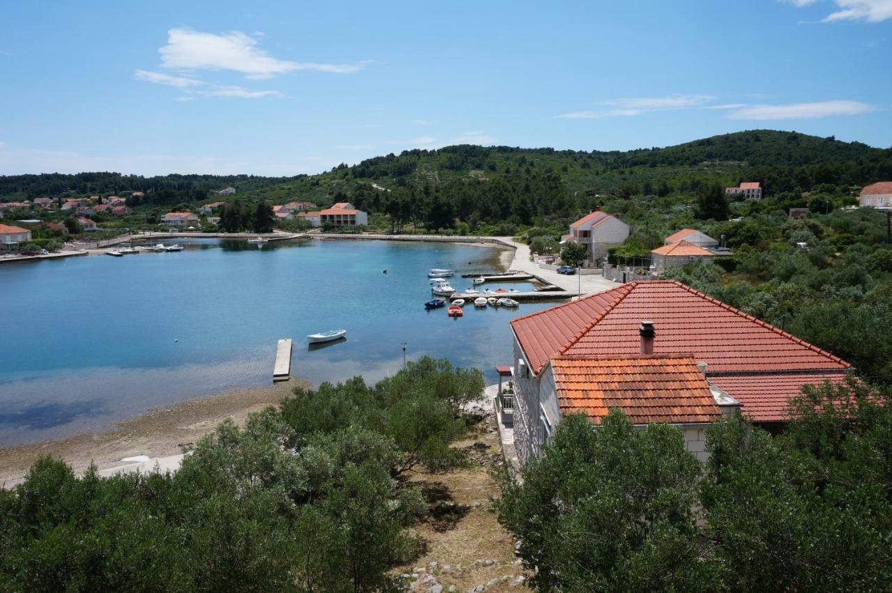 Apartments Ivona Lumbarda Rom bilde