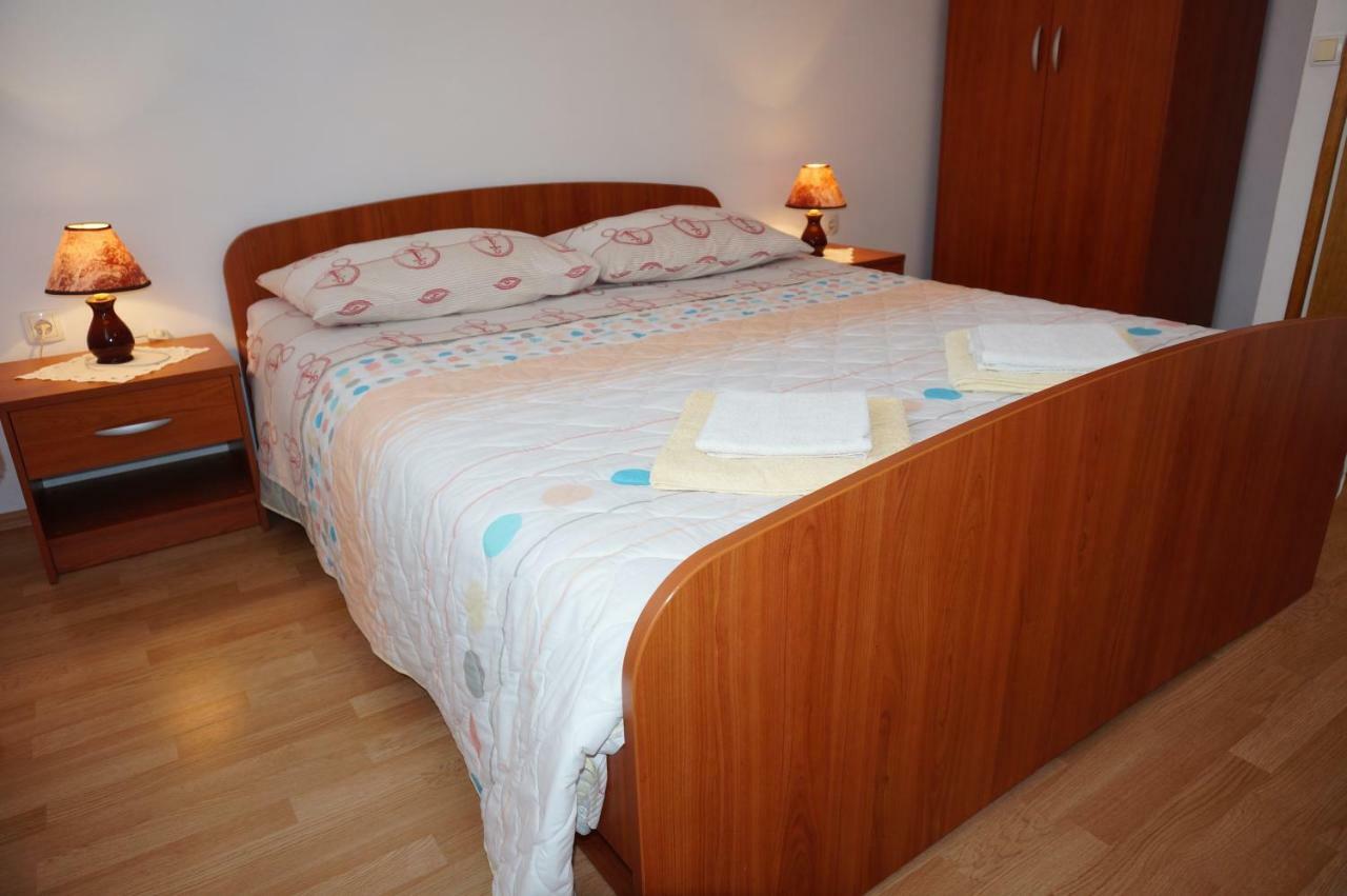 Apartments Ivona Lumbarda Rom bilde